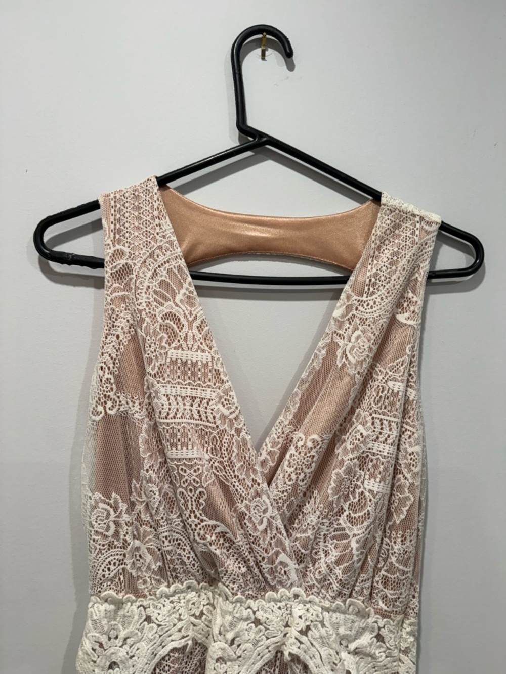 Lace Overlay Maxi Dress in Blush and Ivory - Picture 3 of 9